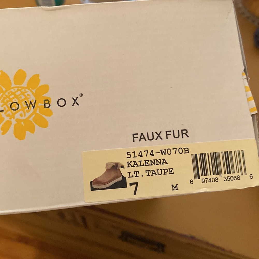 YellowBox Kalenna Boot - Picture 6 of 6